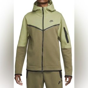 Nike Sportswear Tech Fleece Full-Zip Hoodie Olive CU4489 334
LARGE & Tall